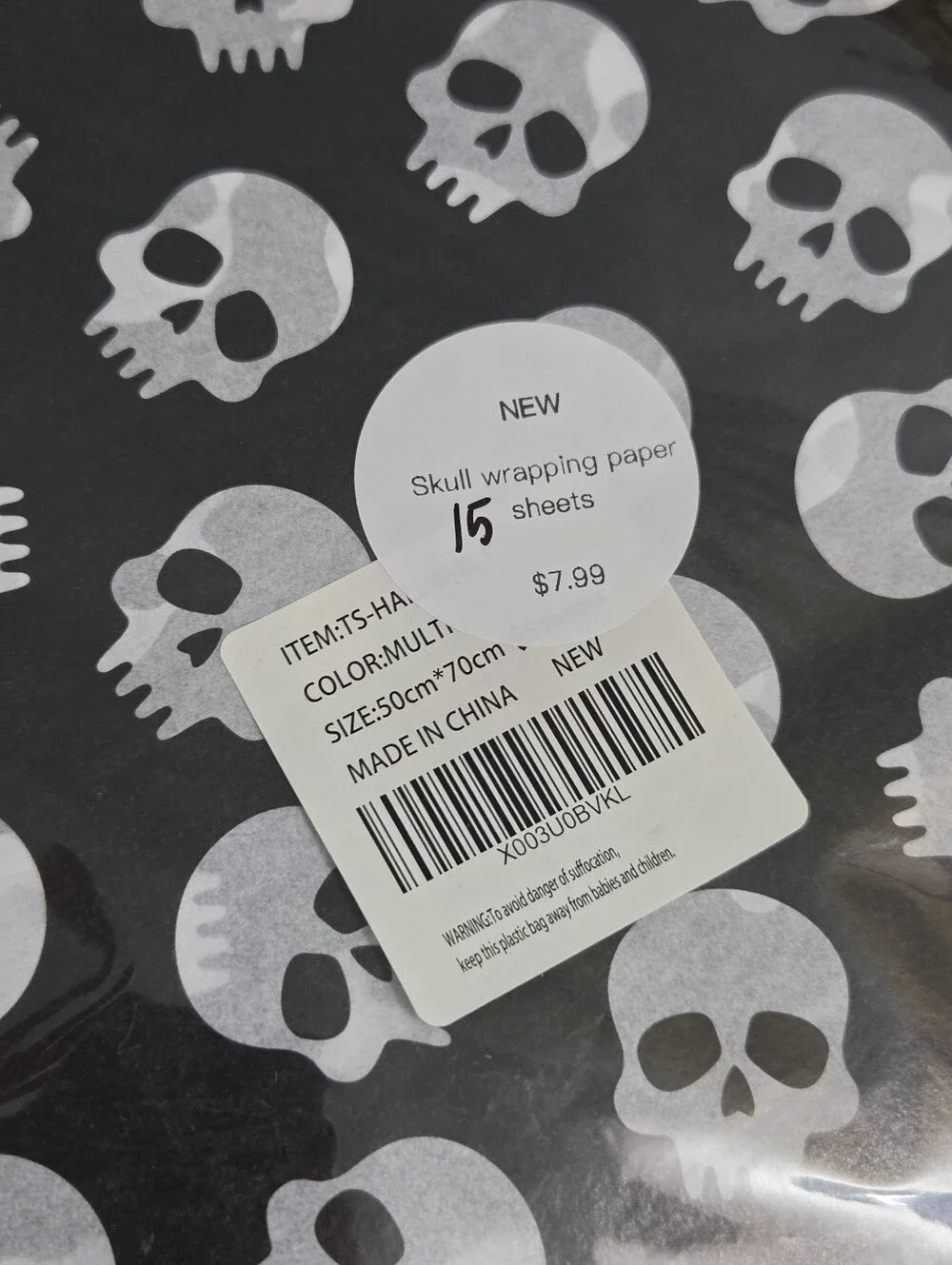 Spooky Skull Gift Wrapping Paper - 15 Flat Sheets (50cm x 70cm)NWT